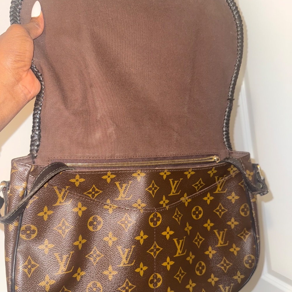 ✅Authentic Louis Vuitton Menilmontant  MM - Picture 11 of 16